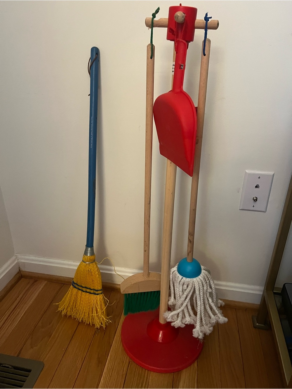 Melissa & Doug kitchen play set with broom